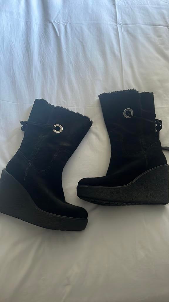 Tommy Hilfiger laarzen 37, Kleding | Dames, Schoenen, Ophalen, Zo goed als nieuw, Zwart