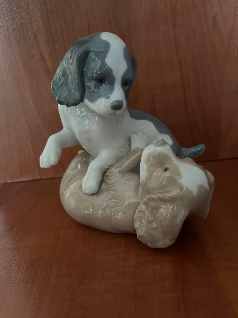 porseleinen beeldje van NAO, Verzamelen, Ophalen, Zo goed als nieuw, Dier