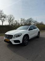 Mercedes GLA 200 AMG Edition Night Pano LED Camera 19” TOP!, Auto's, 715 kg, Wit, 1595 cc, Particulier