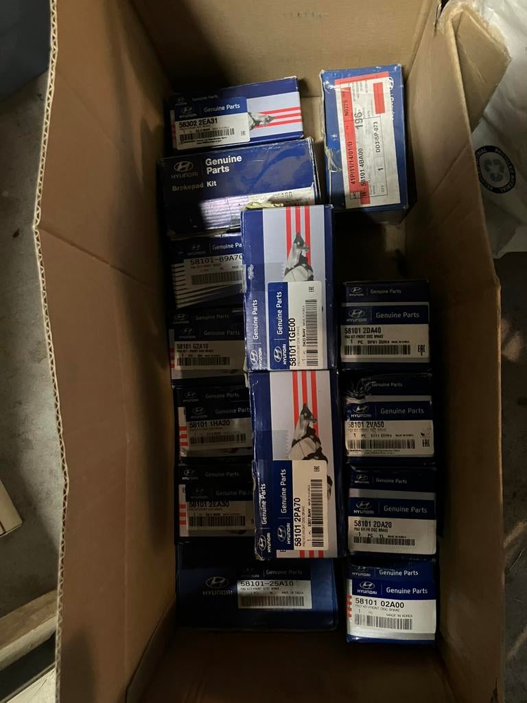 Diverse Hyundai originele remblokken 13 stuks, Verzenden, Nieuw, Hyundai