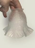 Antieke Art Nouveau tulplamp Oost-Indische kersbladmotieven., Ophalen of Verzenden