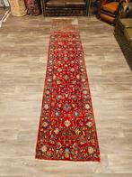 Perzisch Handgeknoopte Loper. Prachtige kleuren en patronen!, Perzisch, 200 cm of meer, Zo goed als nieuw, Rechthoekig