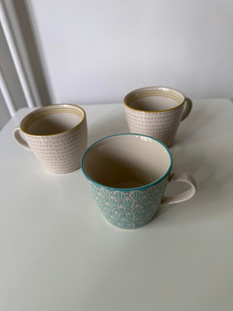 3 ceramic mugs, Ophalen