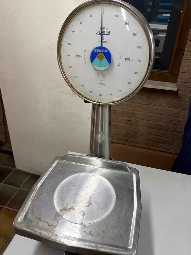 Analoge rvs weegschaal Zenith, Ophalen, Gebruikt, Overige typen, Minder dan 50 kg