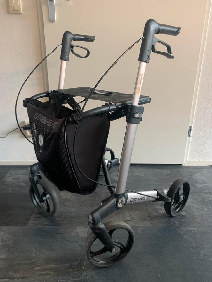 Gemino 30 lichtgewicht rollator handicare, Diversen, Rollators, Gebruikt, Lichtgewicht, Opvouwbaar, Ophalen