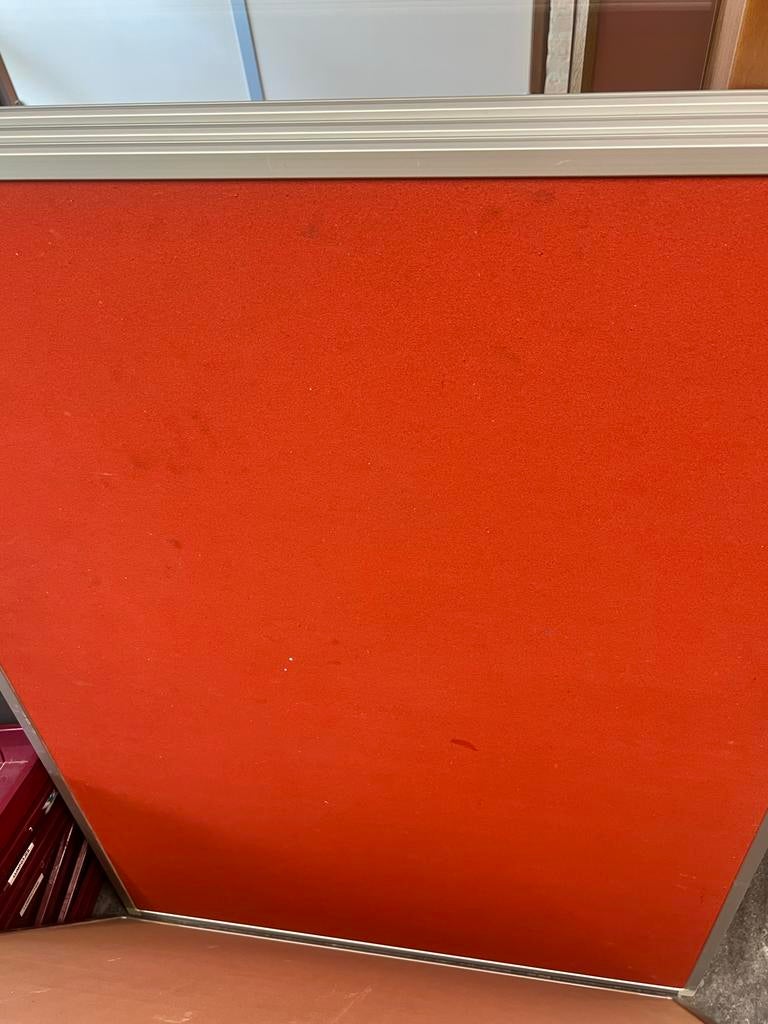 Prikborden rood 90x120, Huis en Inrichting, Woonaccessoires | Memoborden, Ophalen, Prikbord