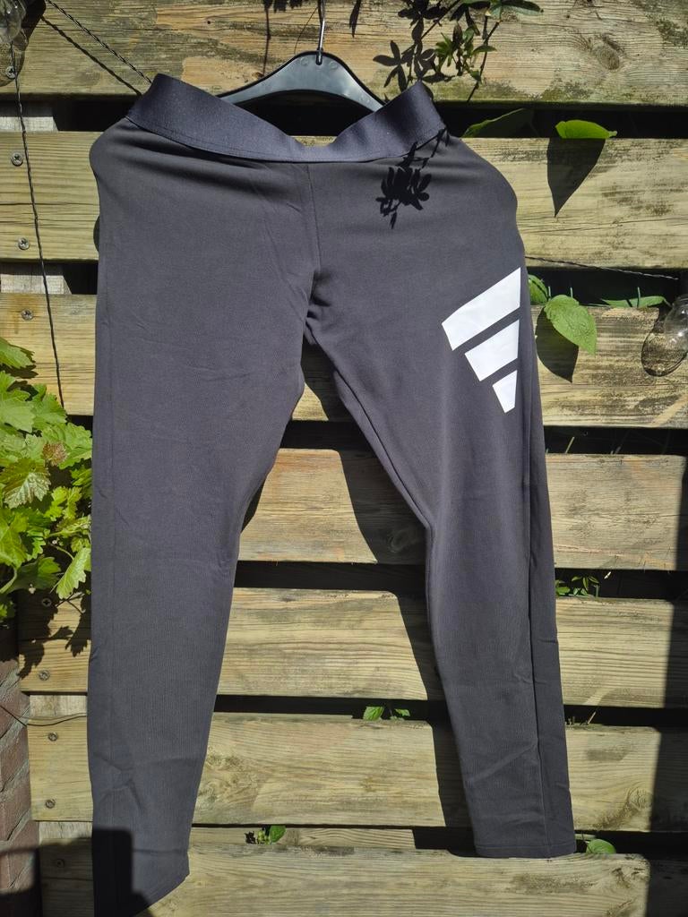 Adidas sportlegging XS grijs/zwart met witte accenten, Legging, Adidas, Overige maten, Ophalen of Verzenden