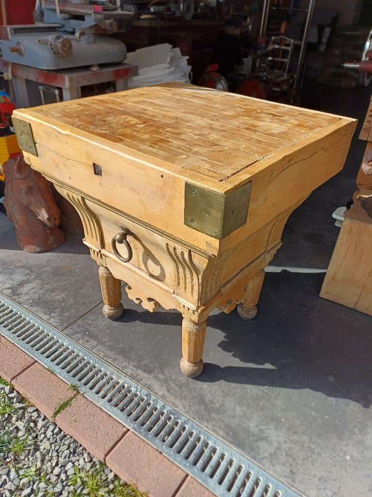 Oude hakblok , slagersblok, Ophalen