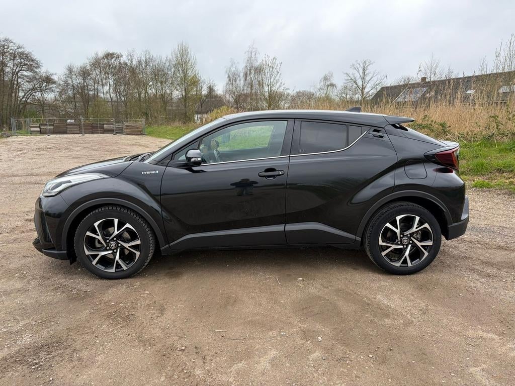 Toyota C-HR 1.8 Hybrid GR Sport | 2021 | Automaat | DealerOH, Auto's, Toyota, Stof, 725 kg, Zwart, 4 cilinders