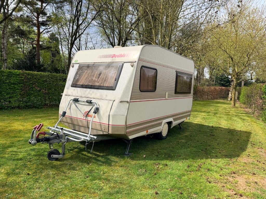 Te koop Dethleffs caravan, Caravans en Kamperen, Vast bed, Treinzit, Particulier, Tot en met 4