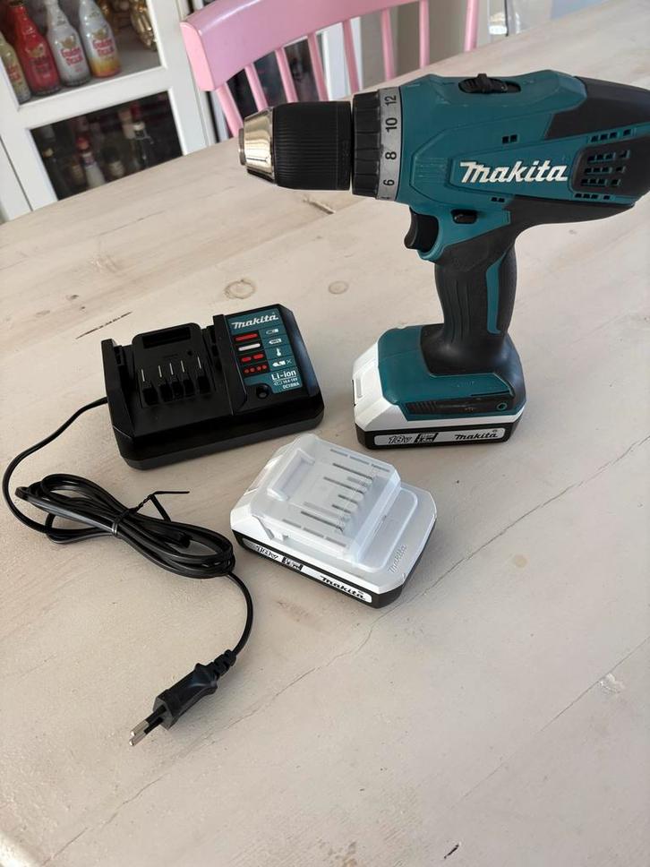 Makita accu schroef boormachine DF457D, Doe-het-zelf en Verbouw, Gereedschap | Boormachines, Zo goed als nieuw, Boor- en Schroefmachine