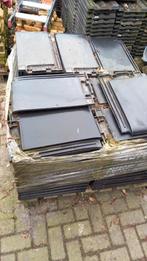 105 zwarte vlakke dakpannen - Nibra 710-010, Ophalen, Steen of Klei, Zwart, Dakpannen