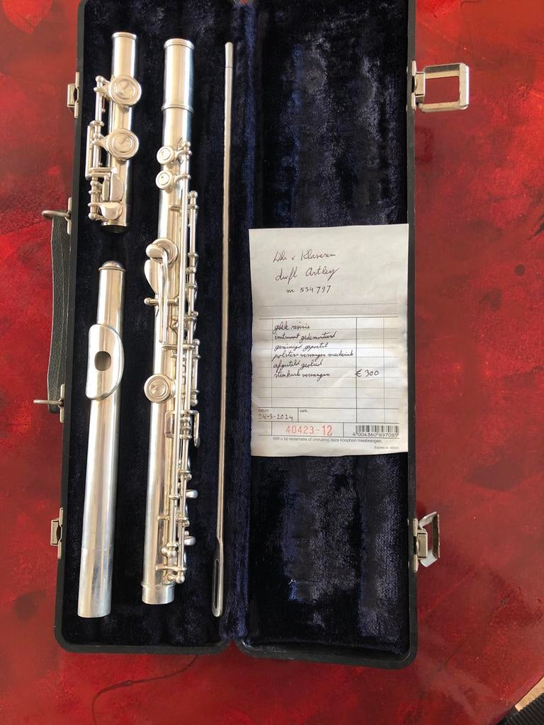 Artley dwarsfluit - Gereviseerd en ongebruikt, Ophalen of Verzenden, Zo goed als nieuw, Dwarsfluit, Met koffer of tas