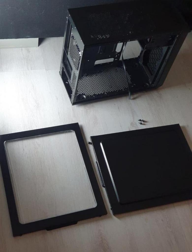 Fractal Design computerbehuizing, Computers en Software, Computerbehuizingen, Ophalen of Verzenden, Gebruikt