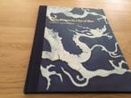 White Dragon in a Sea of Blue - Chinees porselein, Boeken, Ophalen of Verzenden, Zo goed als nieuw