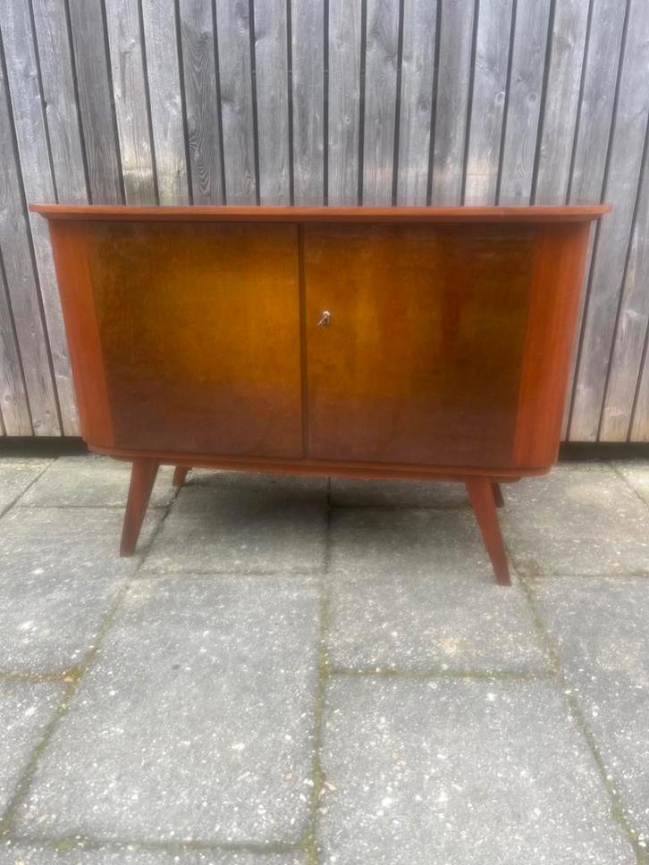 Mid century vintsge dressoir, Huis en Inrichting, Kasten | Dressoirs, Ophalen
