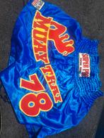 Kickbox  broekje, Ophalen