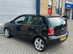 Volkswagen Polo 1.2-12V Trendline, lichtmetaal, airco, stuur, Voorwielaandrijving, Stof, Gebruikt, Zwart