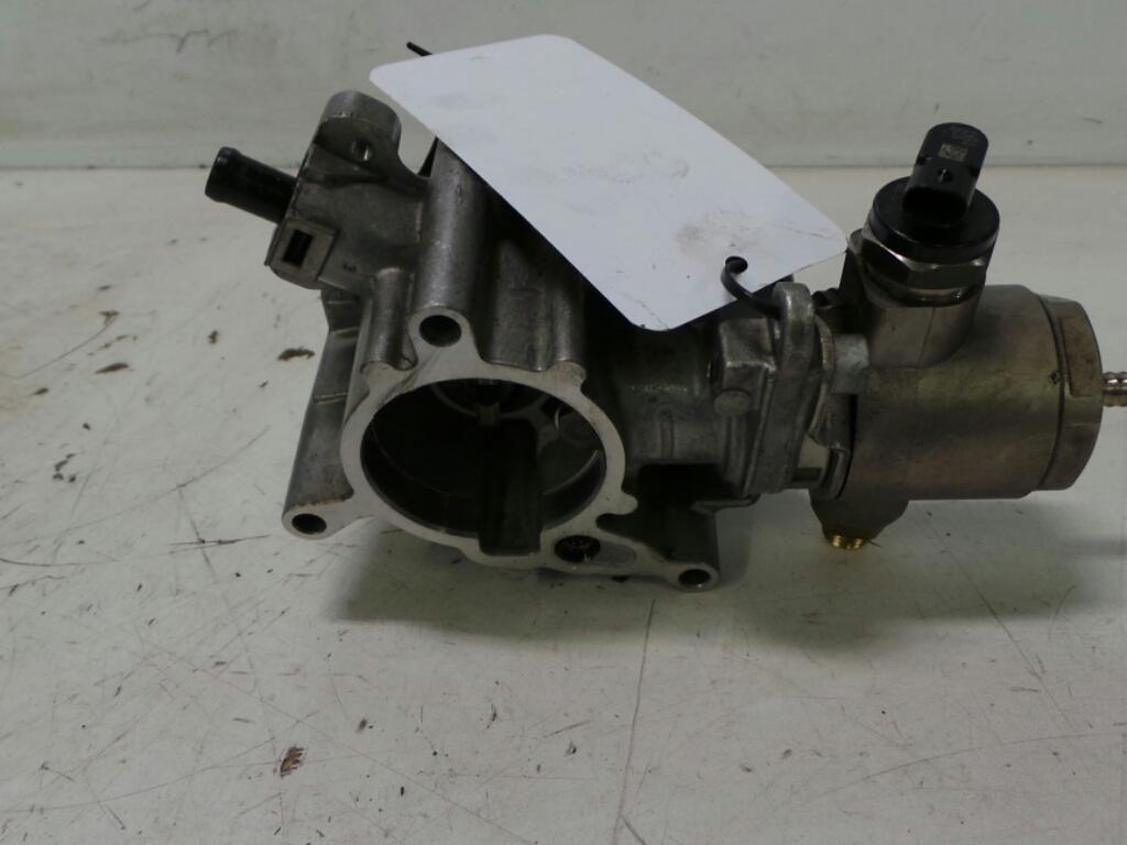AUDI Q5 BRANDSTOF POMP VOOR DE INJECTOR 2012, Ophalen of Verzenden, Gebruikt, Stiba lid