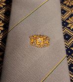 Den Haag stropdas grijs Gemeente Wapen Ooievaar, Kleding | Heren, Ophalen of Verzenden, Nieuw, Grijs