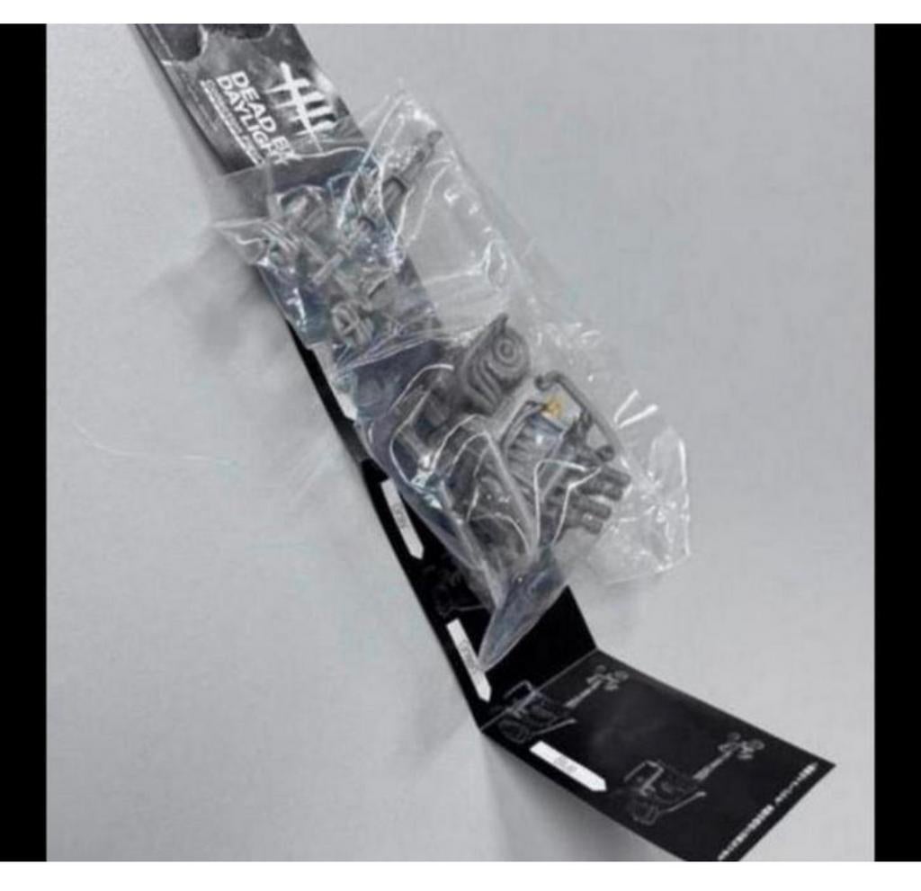 DEAD BY DAYLIGHT GENERATOR Gachapon - Capsule props model, Figuurtje(s), Nieuw, Ophalen of Verzenden, H