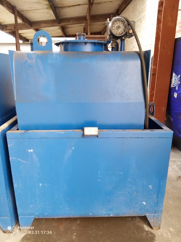 Te koop opslagtank voor olie (afgelopen), Ophalen of Verzenden