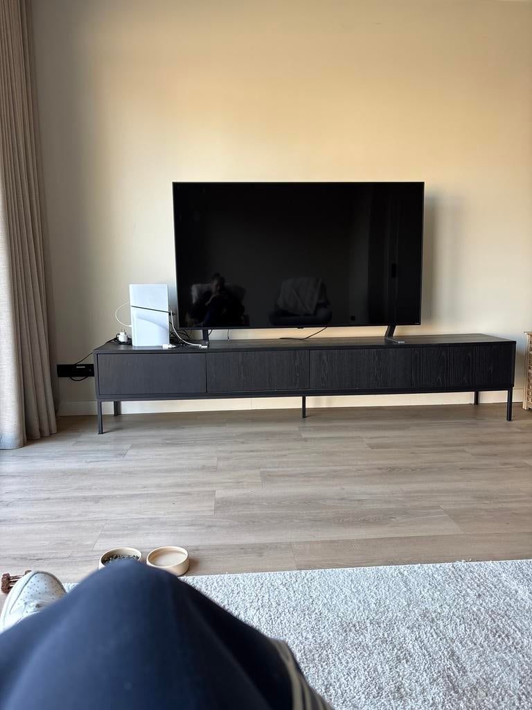 Zen living HO19 Zwart Eiken TV Kast, Ophalen, 150 tot 200 cm, Eikenhout, Zo goed als nieuw