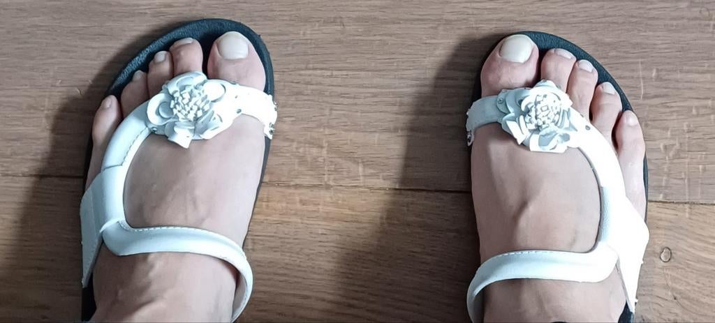 Nieuw Inspirit witte teenslippers maat 39., Ophalen, Nieuw, Wit