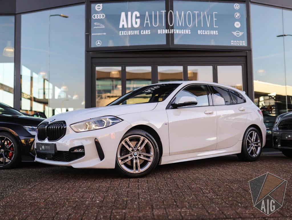 BMW 1-serie 118i High Executive | M-Sport | PDC | LED | Crui, Lichtsensor, Gebruikt, Wit, Leder