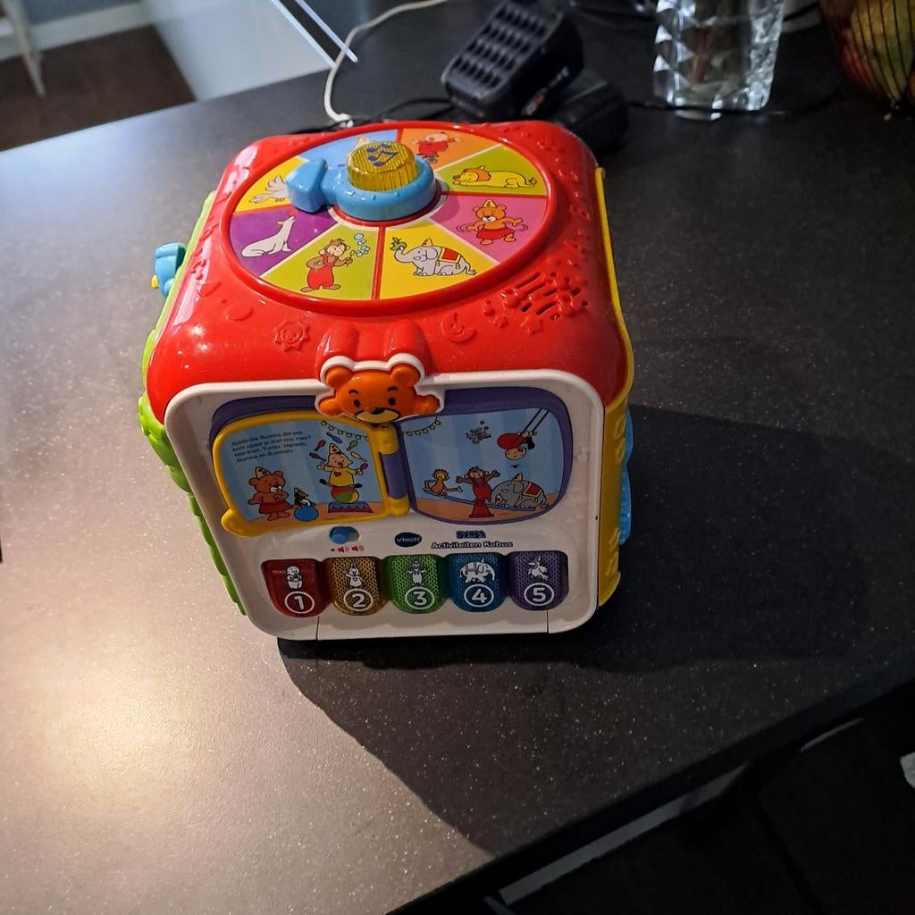 Bumba activiteiten kubus, Ophalen of Verzenden, Zo goed als nieuw, Ontdekken, Met licht