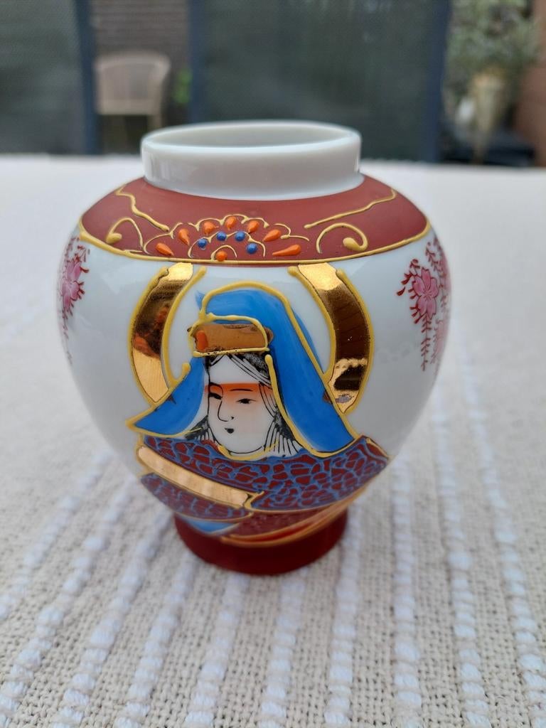 Japanse Moriage Satsuma miniatuurvaas, Ophalen