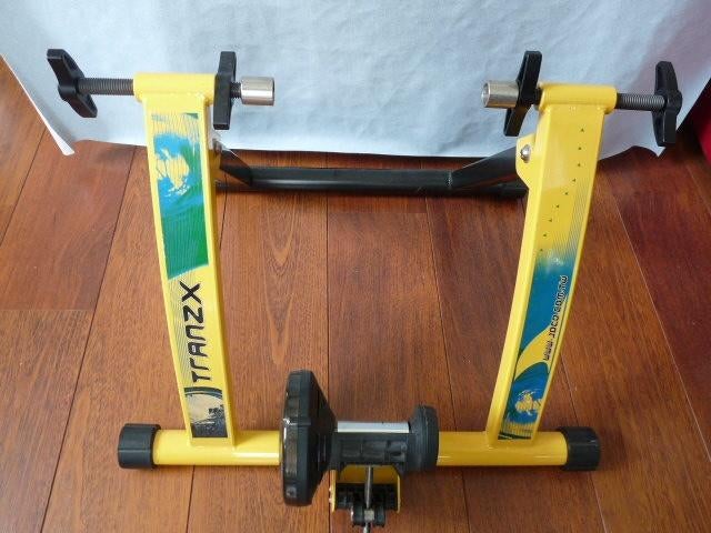 Eenvoudige fietstrainer rollerbank voor binnen., Sport en Fitness, Wielrennen, Ophalen of Verzenden, Zo goed als nieuw, Overige typen