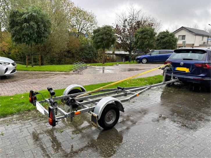 Pega kantel trailer, Watersport en Boten, Boottrailers, Zo goed als nieuw, Overige typen, Minder dan 6 meter, Ophalen