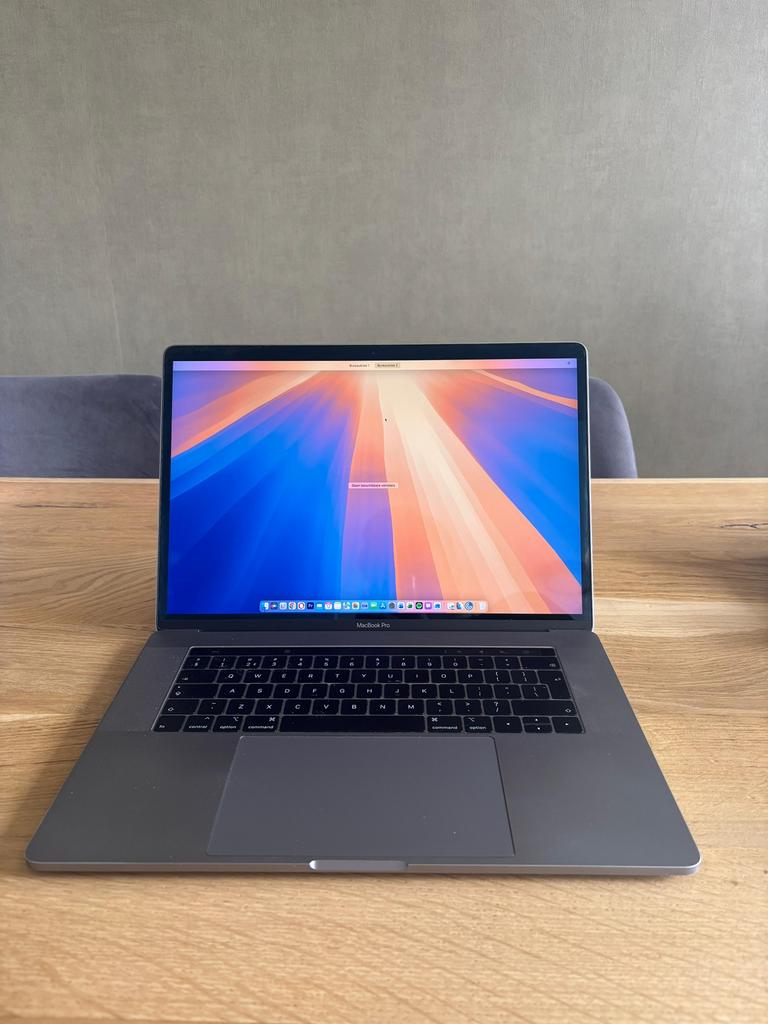 Apple MacBook Pro 15-inch (2018) | i7 | 16GB | 256GB, Computers en Software, Apple Macbooks, MacBook Pro, Gebruikt, 256 GB, 2 tot 3 Ghz