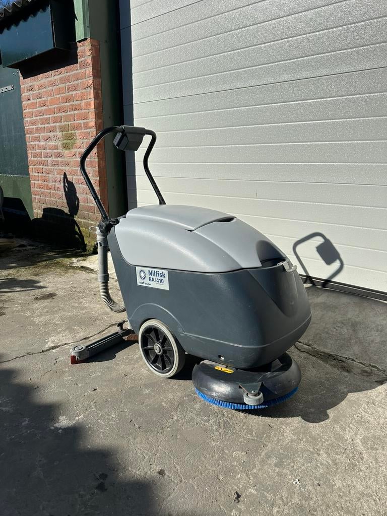 Nilfisk BA 410 Schrobzuigmachine, Ophalen, Overige typen