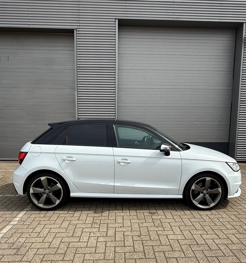 Audi S1 2.0 Tfsi 170KW Sportback Quattro 2015 Wit, Auto's, Audi, 4 cilinders, 1984 cc, 4 stoelen, Wit