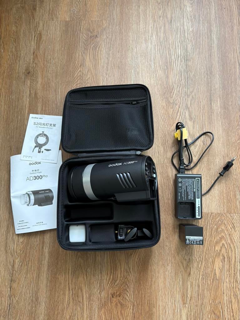 Godox ad300 pro, Ophalen of Verzenden, Zo goed als nieuw, Overige merken