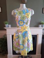 Julia June mooie bloemen jurk S 36, Overige kleuren, Verzenden, Knielengte, Maat 36 (S)