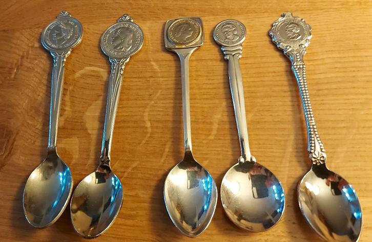 partij koningshuislepeltjes,verzilverd vanaf € 1,50 per stuk, Verzamelen, Koninklijk Huis en Royalty, Zo goed als nieuw, Speld(je) of Lepel(tje)