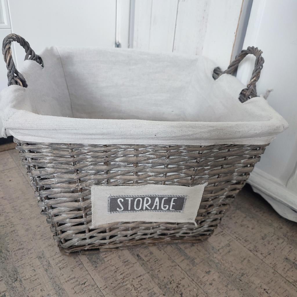Vierkante rieten mand greywash met ecru voering 40x38x30, Ophalen of Verzenden, Vierkant, Riet