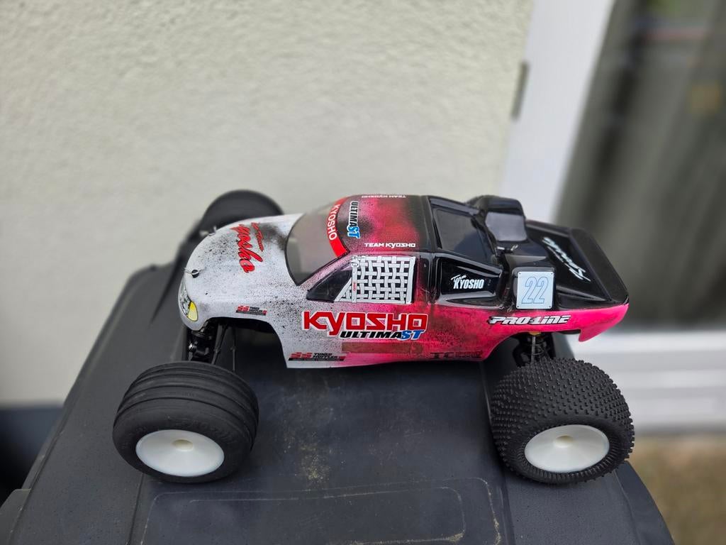Kyosho ultima st type r (stadium truck), Ophalen of Verzenden, Schaal 1:10, Elektro, Auto offroad