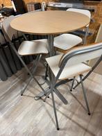 Bistro set met ronde tafel en 3 klapstoelen, Gebruikt, Rond, Drie personen, Overige houtsoorten