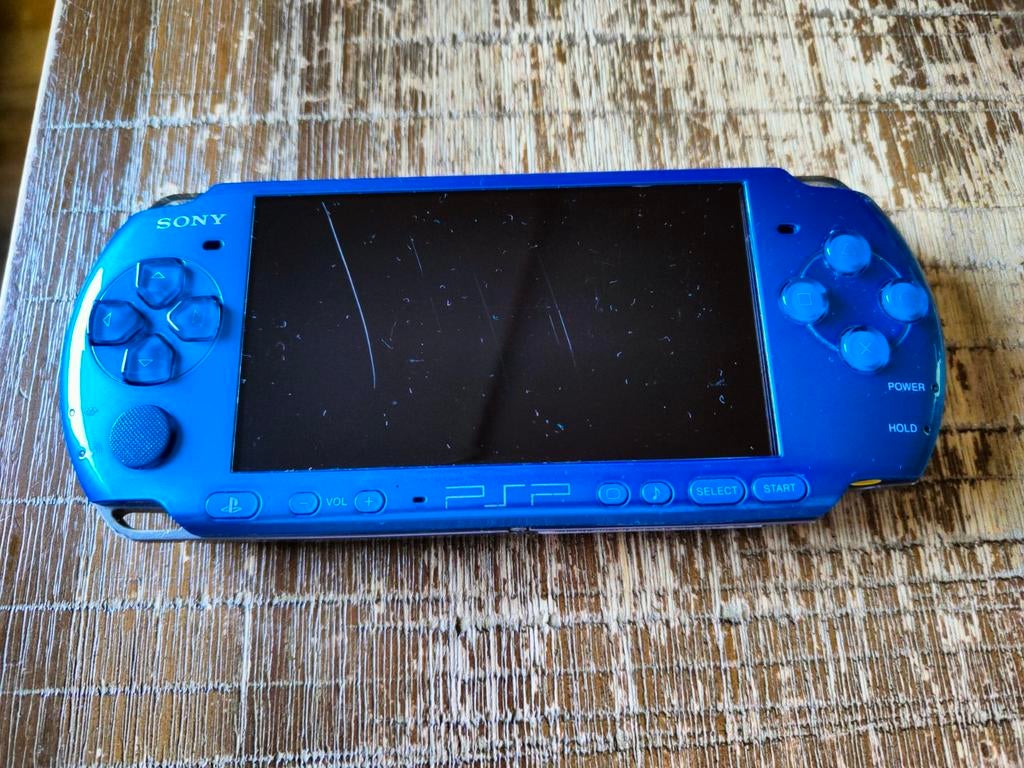 PlayStation Portable PSP 3004 Blauw - Goede staat, Spelcomputers en Games, Spelcomputers | Sony PSP, Zo goed als nieuw, PSP 3000