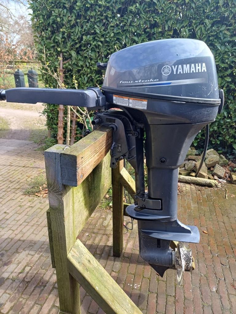Yamaha 8 PK Buitenboordmotor 2013 elektrische start, Gebruikt, 5 tot 10 pk, Viertaktmotor, Ophalen of Verzenden