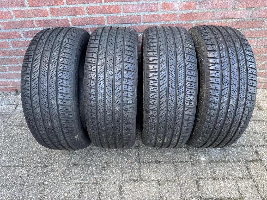 Vredestein Quatrac Pro + 235 50 18 All Season banden, Ophalen, 18 inch, Gebruikt, 235 mm