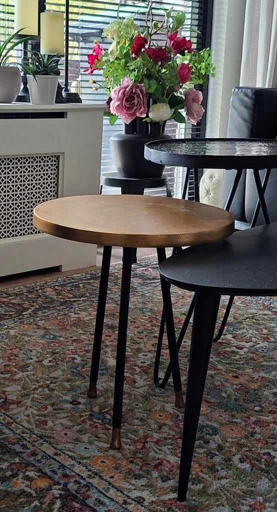 Mooi rond goudkleurig metalen DUTCH BONE tafeltje, Huis en Inrichting, Tafels | Bijzettafels, Minder dan 55 cm, Metaal of Aluminium