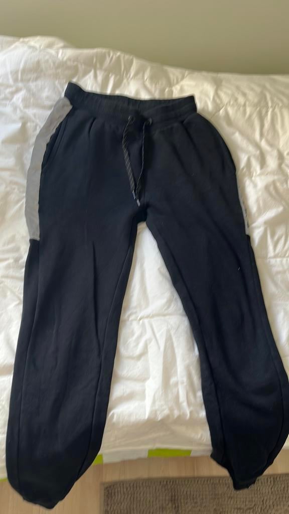 Ellesse jongens broek, Ophalen of Verzenden, Zo goed als nieuw