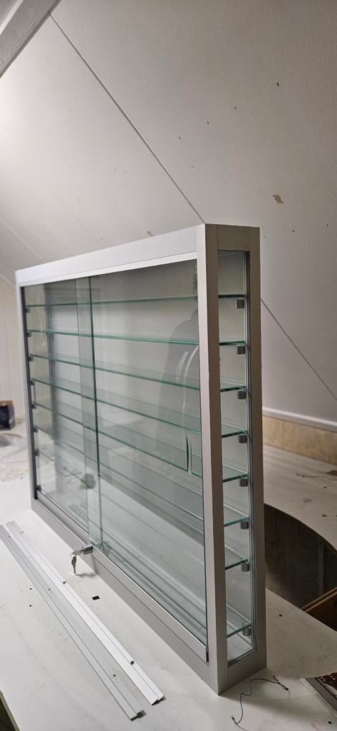 Vitrinekast, afmetingen 100 X 80 X 12, Ophalen, Groter dan 1:32