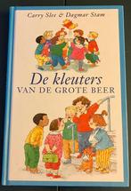 Hardcover Boek; De Kleuters van de Grote Beer; Geïllustreerd, Fictie algemeen, Carry Slee, Ophalen of Verzenden, Zo goed als nieuw