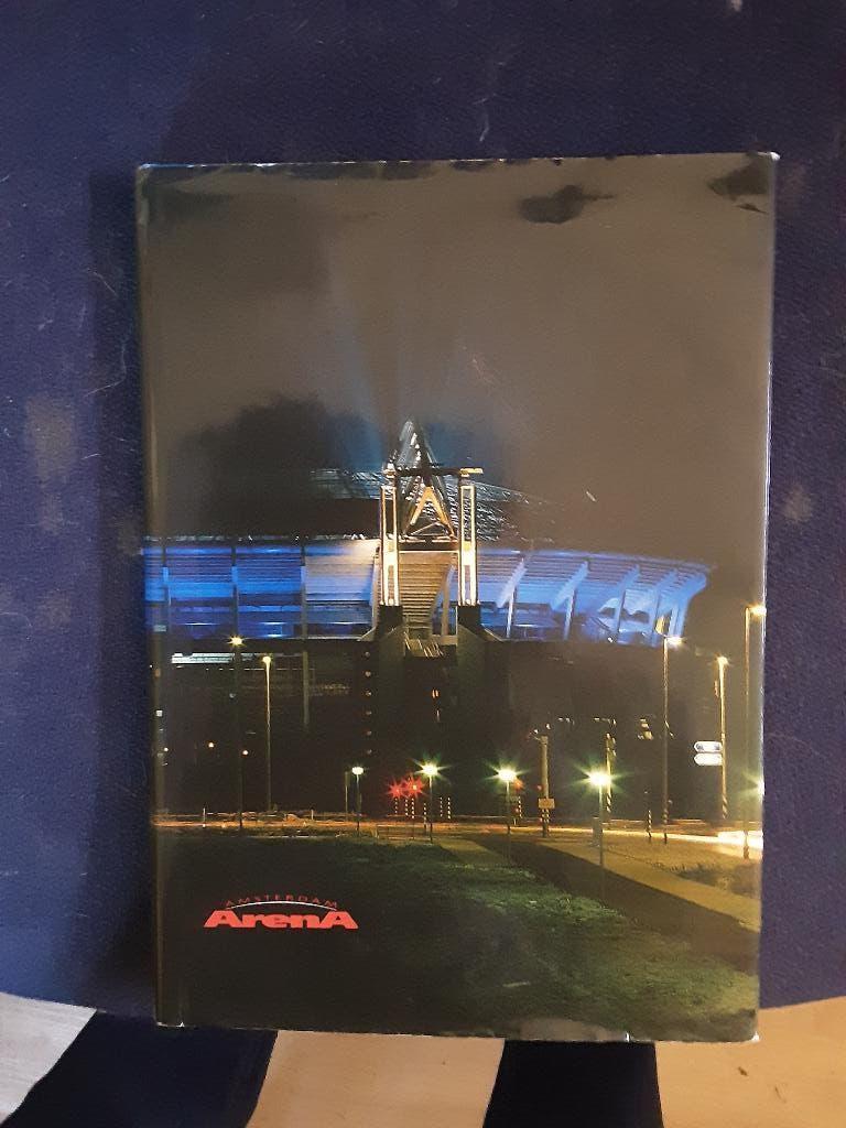 Amsterdam Arena uitgave door Smulders Tilmans & Partners, Architecten, Ophalen of Verzenden, Zo goed als nieuw, Zie beschrijving